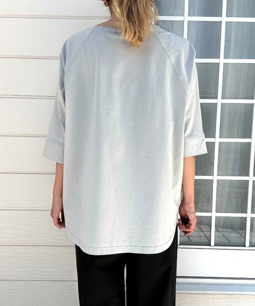 Q（キュー）の「シルケットロゴTシャツ（Tシャツ/カットソー・レディース・ホワイト/ライトグレー/レッド・MEDIUM）」の12枚目の写真