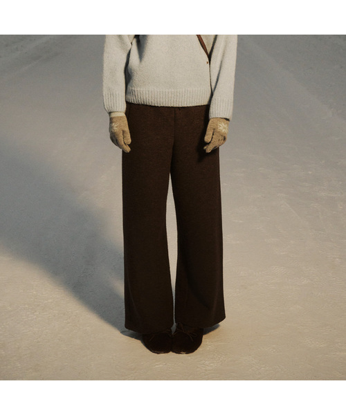FOLNUA(フォルニュア)の「TOASTY WOOL PANTS (3COLOR)(その他パンツ・レディース・アイボリー/ブラウン/チャコールグレー・FREE)」の3枚目の写真