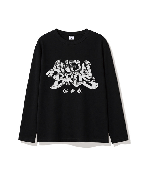 ANEWBROS（アニュブロス）の「ストリートグラフィック レディース レイヤード ロングスリーブ 2カラー [ANBR_9004]（Tシャツ/カットソー・レディース・ホワイト/ブラック・MEDIUM/LARGE/X-LARGE）」の2枚目の写真