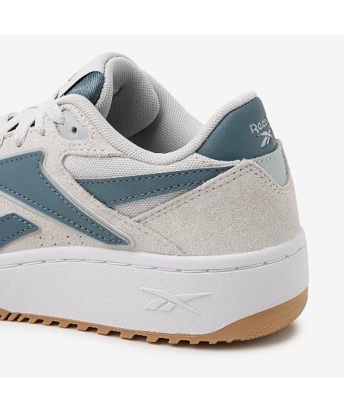 Reebok(リーボック)の「ATRチル / ATR CHILL SA(スニーカー・メンズ・グレー・30.0cm/29.0cm/28.5cm/28.0cm/27.5cm/27.0cm/26.5cm/26.0cm/25.5cm/24.0cm/24.5cm/23.5cm/23.0cm/25.0cm)」の5枚目の写真