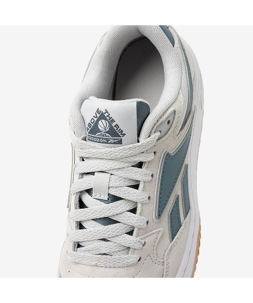 Reebok(リーボック)の「ATRチル / ATR CHILL SA(スニーカー・メンズ・グレー・30.0cm/29.0cm/28.5cm/28.0cm/27.5cm/27.0cm/26.5cm/26.0cm/25.5cm/24.0cm/24.5cm/23.5cm/23.0cm/25.0cm)」の6枚目の写真