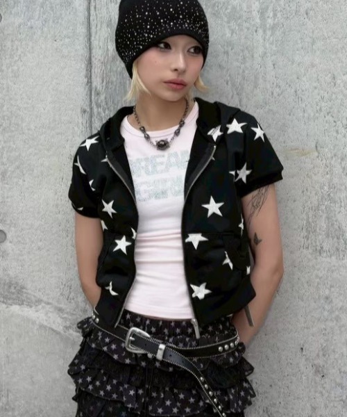 Never mind the XU(ネバーマインドザエックスユー)の「【Never mind the XU】star short sleeve zip-up hoodie / 【ネバーマインド ザ エックスユー】スターショートスリーブジップアップフーディー(パーカー・レディース・ブラック/グレー・S/M)」の5枚目の写真
