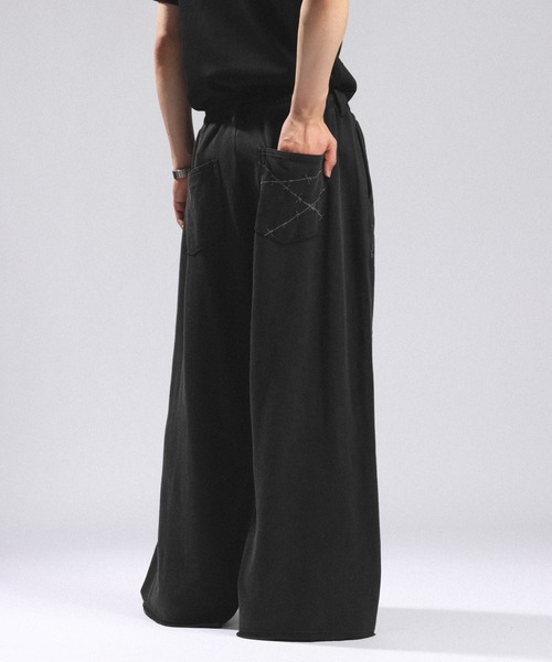 RAGEBLUE(レイジブルー)の「Barbs Stitch Sweat Wide Pants/バーブス刺繍スウェットワイドパンツ(スウェットパンツ・メンズ・ブラック/グレー・MEDIUM/LARGE)」の1枚目の写真