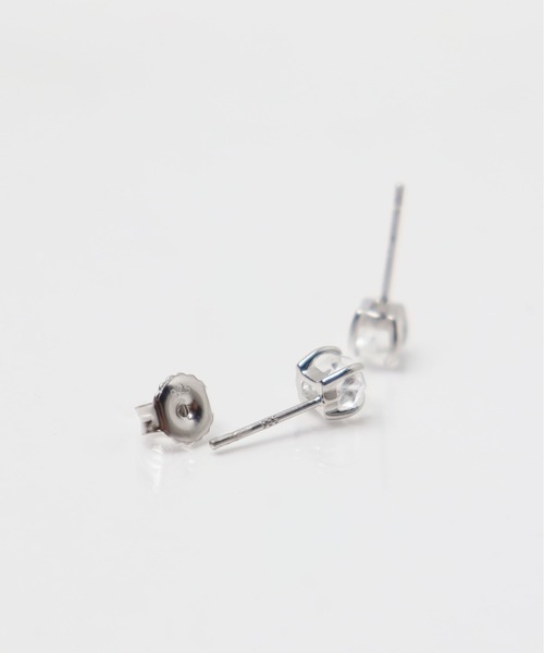 KU-CROISSANT(クークロワッサン)の「シルバー925 ハーキマーダイヤモンドピアス S(ピアス(両耳用)・レディース・クリア・ONE SIZE)」の2枚目の写真