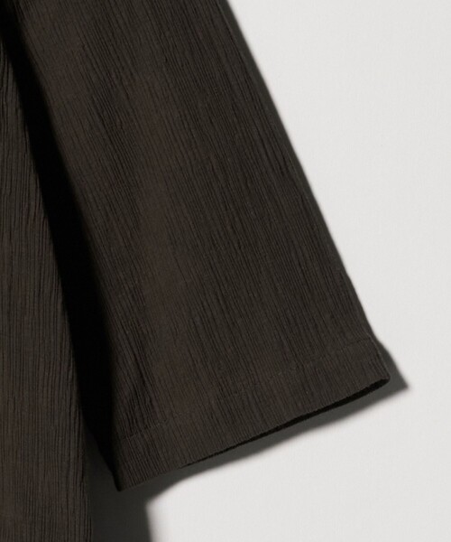 UNITED ARROWS(ユナイテッドアローズ)の「クレープ ストレート ワンピース ‐ウォッシャブル‐(ワンピース・レディース・ブラック/ダークブラウン・36/38)」の15枚目の写真
