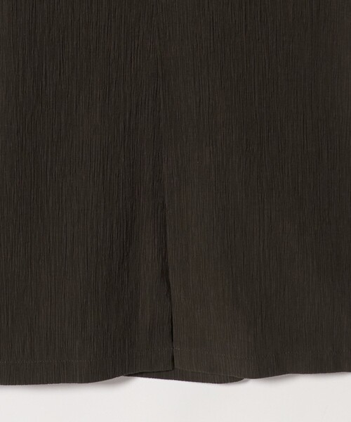 UNITED ARROWS(ユナイテッドアローズ)の「クレープ ストレート ワンピース ‐ウォッシャブル‐(ワンピース・レディース・ブラック/ダークブラウン・36/38)」の7枚目の写真