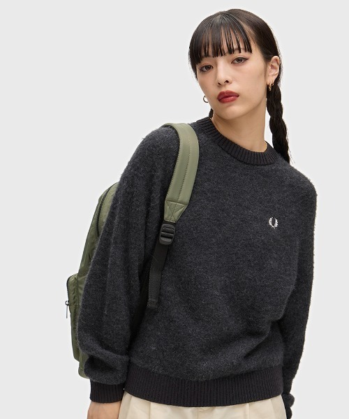 FRED PERRY(フレッドペリー)の「Crinkle Nylon Backpack/クリンクルナイロンバックパック(バックパック/リュック・メンズ・ブラック/カーキ・ONE SIZE)」の13枚目の写真
