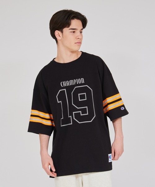 Champion(チャンピオン)の「【Champion/チャンピオン】メンズ アクションスタイル ハーフスリーブフットボールTシャツ(Tシャツ/カットソー・メンズ・グレー/ブラック/ホワイト・X-LARGE/LARGE/MEDIUM)」の1枚目の写真