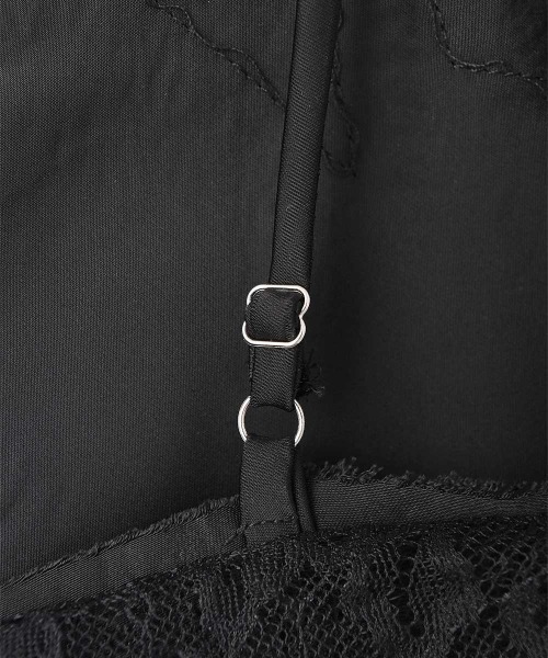 marjour(マージュール)の「LAYERED SATIN LACE CAMISOLE(キャミソール・レディース・オフホワイト/ブラック・M)」の21枚目の写真