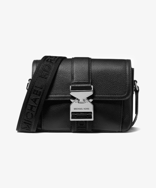 MICHAEL KORS(マイケルコース)の「HUDSON ペブルレザー アビエーター クロスボディ(ショルダーバッグ・メンズ・ブラック・FREE)」の1枚目の写真