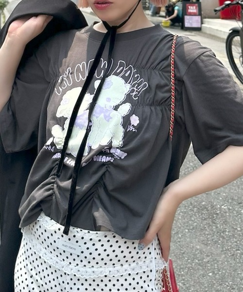 Alley Tokyo(アリートーキョー)の「ロンパース風子ヤギシャーリングT(Tシャツ/カットソー・レディース・ピンク/オフホワイト/スミクロ・FREE)」の1枚目の写真