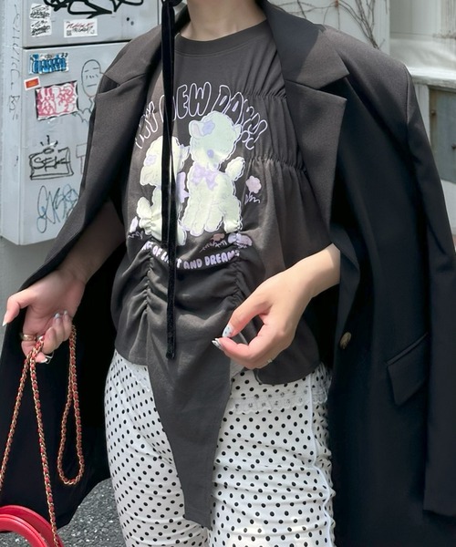Alley Tokyo(アリートーキョー)の「ロンパース風子ヤギシャーリングT(Tシャツ/カットソー・レディース・ピンク/オフホワイト/スミクロ・FREE)」の4枚目の写真