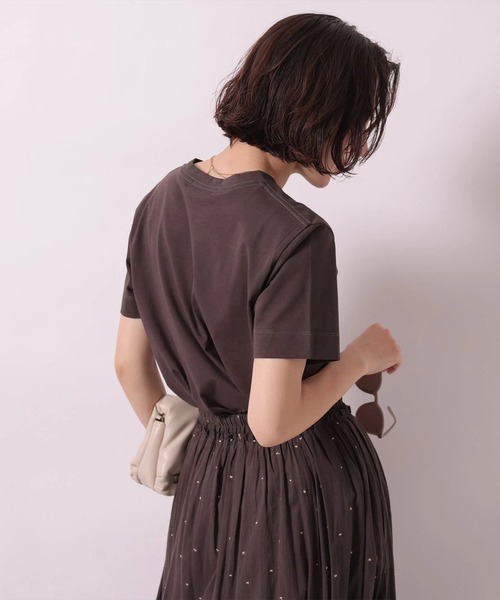 Arpege story(アルページュストーリー)の「〈着るスキンケア〉コンパクトフォルムTシャツ(Tシャツ/カットソー・レディース・ブラウン/ブラック/ホワイト・2)」の4枚目の写真