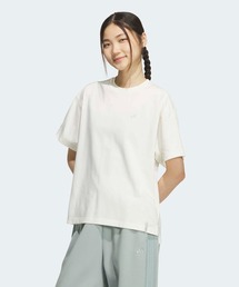 エッセンシャルズ プラス スリーストライプス ルーズフィット半袖Tシャツ / アディダス adidas