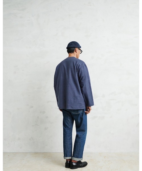 MILITARY(ミリタリー)の「実物 新品 デッドストック ロシア軍 70s ヘンリーネック スリーピングシャツ UNEVEN DYEING NAVY染め(Tシャツ/カットソー・メンズ・ブルー系その他・L-Short/M-Regular/M-Short/L-Regular)」の6枚目の写真