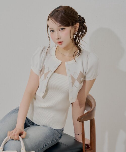 Chico（チコ）の「アーガイルキャミ+カーデセット（カーディガン/ボレロ・レディース・アイボリー/レッド/ブラウン/ネイビー・FREE）」の9枚目の写真