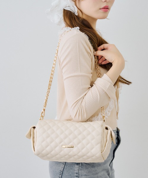 continuer de NICE CLAUP(コンティニューデナイスクラップ)の「2wayキルティングショルダーバック(ショルダーバッグ・レディース・ブラウン/ブラック/アイボリー・FREE)」の2枚目の写真