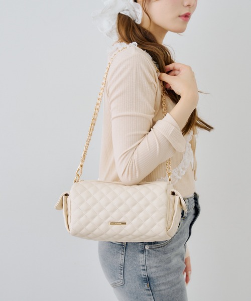 continuer de NICE CLAUP(コンティニューデナイスクラップ)の「2wayキルティングショルダーバック(ショルダーバッグ・レディース・ブラウン/ブラック/アイボリー・FREE)」の5枚目の写真