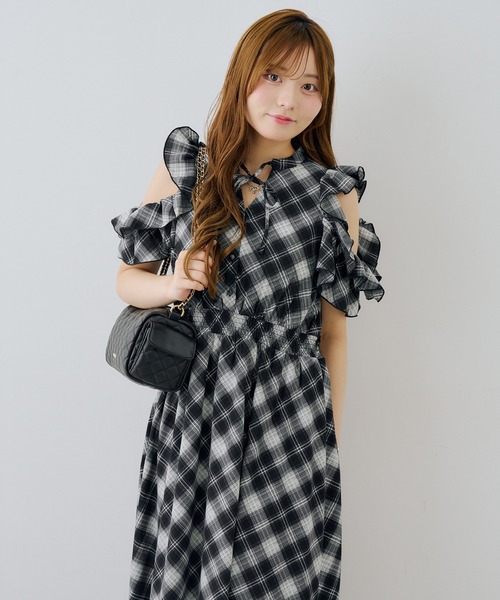 continuer de NICE CLAUP(コンティニューデナイスクラップ)の「2wayキルティングショルダーバック(ショルダーバッグ・レディース・ブラウン/ブラック/アイボリー・FREE)」の7枚目の写真