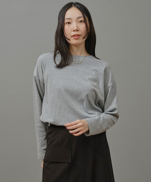 Nunc.(ヌンク)の「裏起毛ラウンドヘムプルオーバー(Tシャツ/カットソー・レディース・杢グレー/ダークブラウン/ブラック/オフホワイト・FREE)」の3枚目の写真