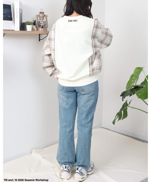 Ha-Li-C STORE（ハリックストア）の「【セサミストリート】切替チェックスウェット（スウェット・メンズ・ネイビー/チャコールグレー/オフホワイト・MEDIUM/LARGE/X-LARGE）」の6枚目の写真