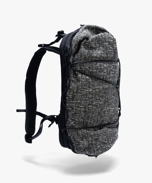 Cote&Ciel(コートエシエル)の「【cote&ciel/コートエシエル】 Ladon Tweed Black & Cream / リュック バックパック(バックパック/リュック・メンズ・グレー×ホワイト・FREE)」の8枚目の写真