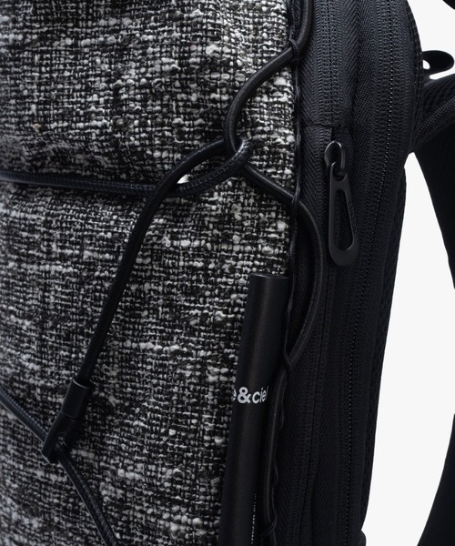 Cote&Ciel(コートエシエル)の「【cote&ciel/コートエシエル】 Ladon Tweed Black & Cream / リュック バックパック(バックパック/リュック・メンズ・グレー×ホワイト・FREE)」の9枚目の写真
