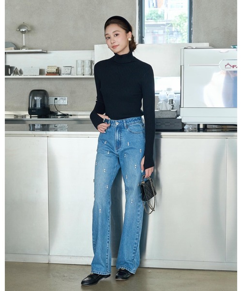 BIRTHDAY BASH（バースデイバッシュ）の「HIGH NECK SIMPLE KNIT（ハイネックシンプルニット）（ニット/セーター・レディース・ホワイト/ブラック・FREE）」の8枚目の写真