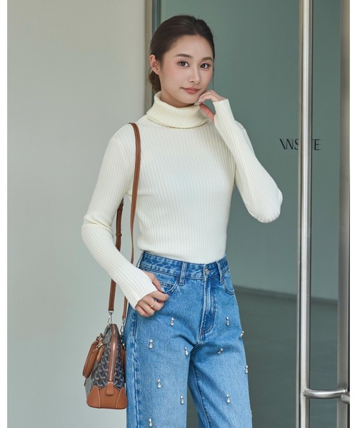 BIRTHDAY BASH（バースデイバッシュ）の「HIGH NECK SIMPLE KNIT（ハイネックシンプルニット）（ニット/セーター・レディース・ホワイト/ブラック・FREE）」の12枚目の写真
