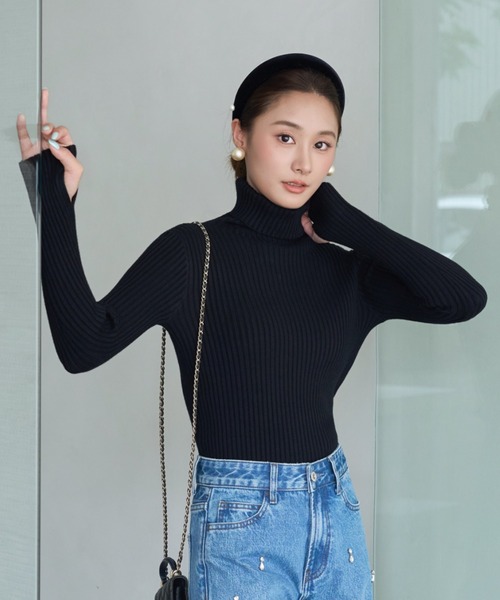 BIRTHDAY BASH（バースデイバッシュ）の「HIGH NECK SIMPLE KNIT（ハイネックシンプルニット）（ニット/セーター・レディース・ホワイト/ブラック・FREE）」の3枚目の写真