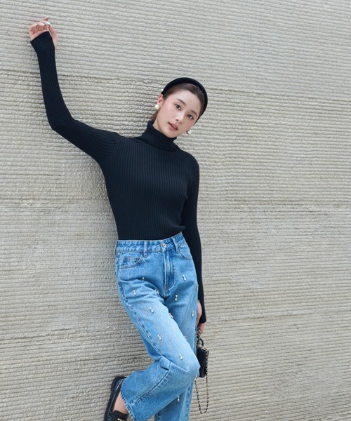 BIRTHDAY BASH（バースデイバッシュ）の「HIGH NECK SIMPLE KNIT（ハイネックシンプルニット）（ニット/セーター・レディース・ホワイト/ブラック・FREE）」の9枚目の写真