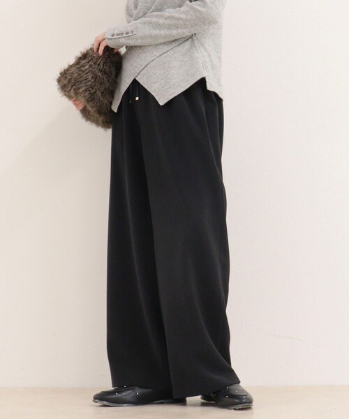 fredy emue（フレディエミュ）の「【リピーター続出！/4サイズ展開】とろみWarmストレートイージーパンツ（その他パンツ・レディース・オフホワイト/ブラック/キャメル/チャコールグレー・34/36/38/39）」の2枚目の写真