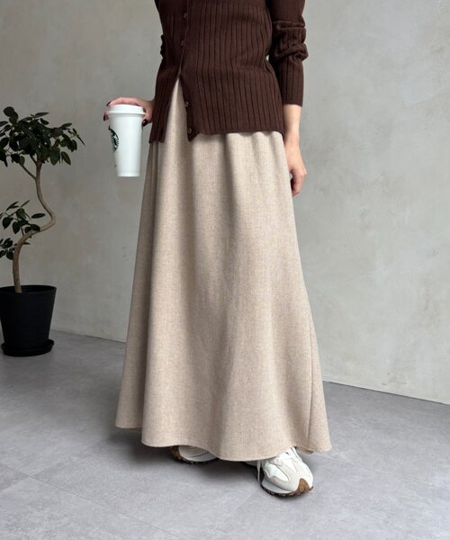 Jena espace merveilleux（ジェナ　エスパスメルヴェイユ）の「ヘリンボーンフレアスカート（スカート・レディース・ベージュ/チャコールグレー・FREE）」の7枚目の写真