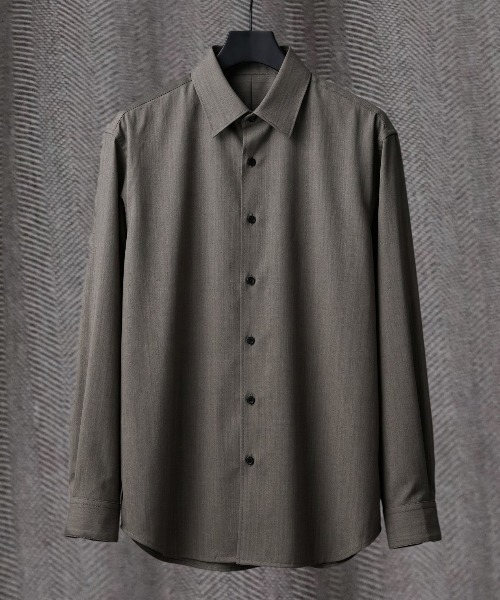 UNITED TOKYO(ユナイテッドトウキョウ)の「新作【数量限定生産】LORO PIANA FABRIC ITALIAN SHIRT |高級素材/滑らかさ/防臭/透湿性(シャツ/ブラウス・メンズ・グレイッシュベージュ/ダークグレー・2/1)」の2枚目の写真