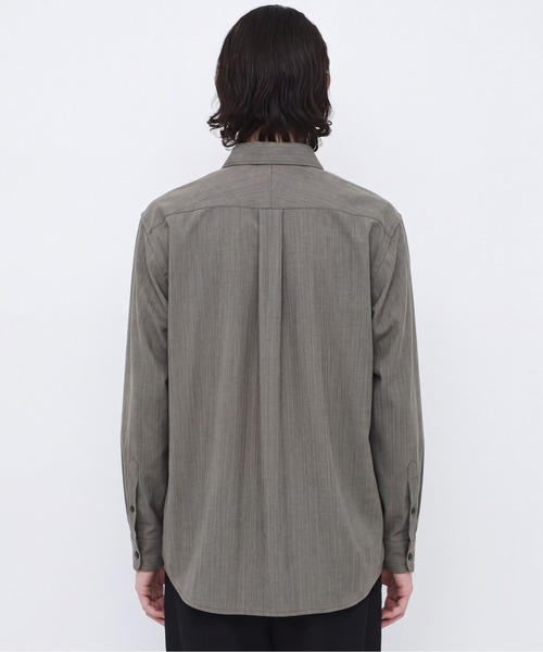 UNITED TOKYO(ユナイテッドトウキョウ)の「新作【数量限定生産】LORO PIANA FABRIC ITALIAN SHIRT |高級素材/滑らかさ/防臭/透湿性(シャツ/ブラウス・メンズ・グレイッシュベージュ/ダークグレー・2/1)」の16枚目の写真
