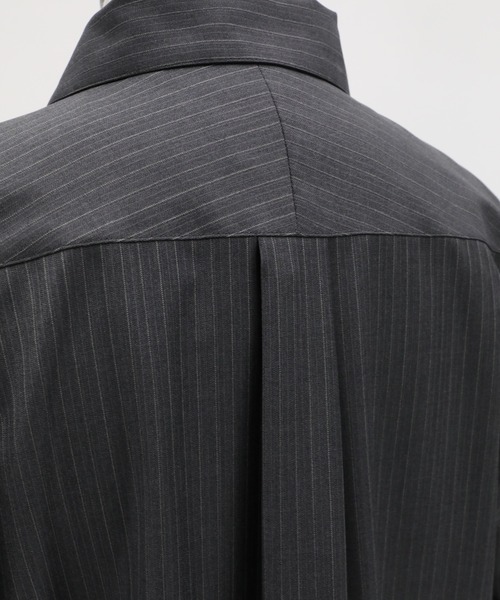 UNITED TOKYO(ユナイテッドトウキョウ)の「新作【数量限定生産】LORO PIANA FABRIC ITALIAN SHIRT |高級素材/滑らかさ/防臭/透湿性(シャツ/ブラウス・メンズ・グレイッシュベージュ/ダークグレー・2/1)」の10枚目の写真