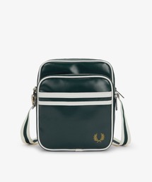 FRED PERRY（フレッドペリー）の「Classic Side Bag／クラシックサイドバッグ（ショルダーバッグ）」