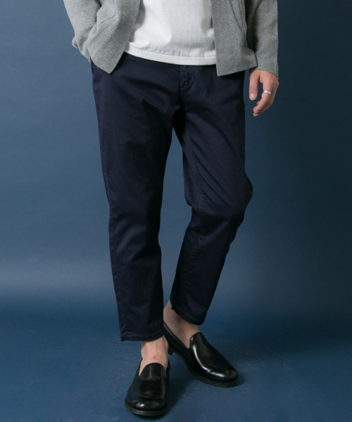 URBAN RESEARCH(アーバンリサーチ)の「UR ストレッチアンクルイージーパンツ(その他パンツ・メンズ・ブラック/カーキ/ネイビー・MEDIUM/LARGE)」の3枚目の写真