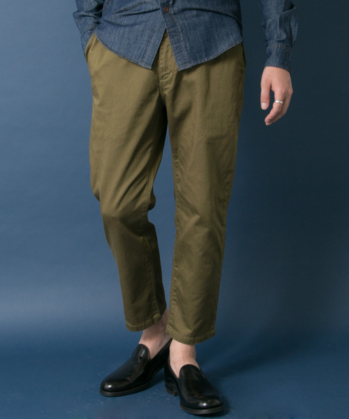 URBAN RESEARCH(アーバンリサーチ)の「UR ストレッチアンクルイージーパンツ(その他パンツ・メンズ・ブラック/カーキ/ネイビー・MEDIUM/LARGE)」の1枚目の写真