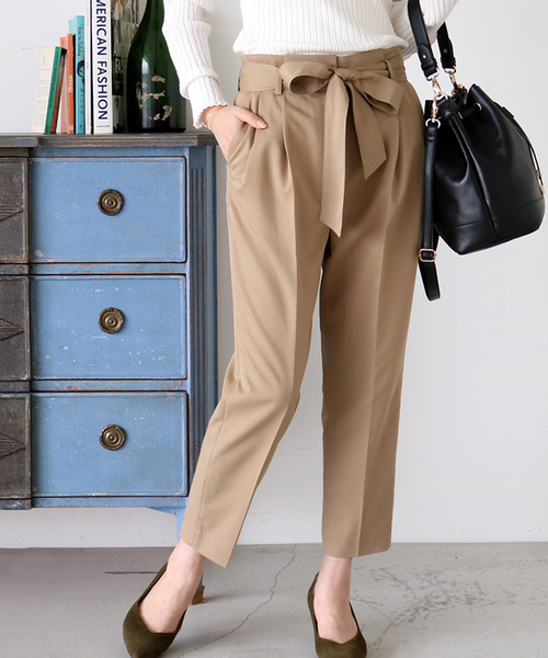 N.（N. Natural Beauty Basic）（エヌエヌナチュラルビューティーベーシック）の「ギャザーイージーパンツ（その他パンツ・レディース・ブラック/ボルドー/ベージュ/グレー・MEDIUM）」の4枚目の写真