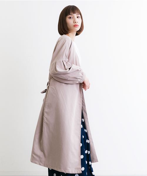 MERLOT（メルロー）の「ピーチウエストリボンボリューム袖スプリングコート501-4591（その他アウター・レディース・ネイビー/キャメル/ブラック/ピンクベージュ/カーキ・FREE）」の21枚目の写真