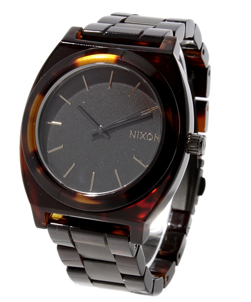 NIXON（ニクソン）の「THE TIME TELLER ACETATE（アナログ腕時計・レディース・パープル/エメラルド/カモフラージュ/その他1/その他2/ホワイト系その他/ゴールド系その他/レオパード/パープル系その他/グレー系その他/ブラック系その他/ブラック×ゴールド/ゴールド×ブラウン/ロイヤルブルー/その他3/イエロー系その他/ホワイト×ゴールド/ブラック×シルバー/その他5/その他4/その他6・FREE）」の4枚目の写真