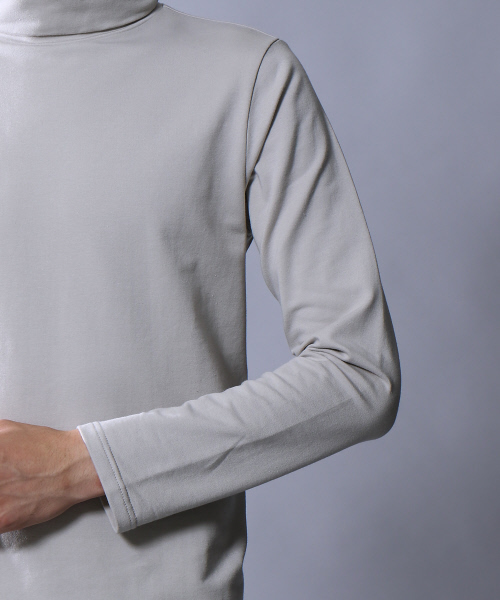 5351 POUR LES HOMMES（ゴーサンゴーイチプールオム）の「アルビニベアインレイタートルネックカットソー（Tシャツ/カットソー・メンズ・グレー/ブラック/ホワイト・44/46/48）」の11枚目の写真