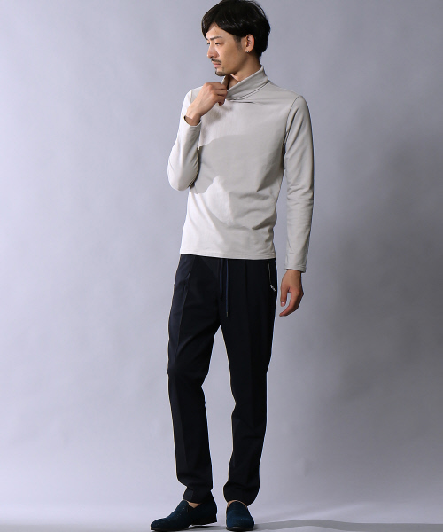 5351 POUR LES HOMMES（ゴーサンゴーイチプールオム）の「アルビニベアインレイタートルネックカットソー（Tシャツ/カットソー・メンズ・グレー/ブラック/ホワイト・44/46/48）」の6枚目の写真