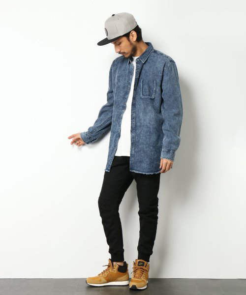 VENCEEXCHANGE（ヴァンスエクスチェンジ）の「デニムダメージビッグシャツ          （シャツ/ブラウス・メンズ・ネイビー/スカイブルー・LARGE/MEDIUM）」の7枚目の写真