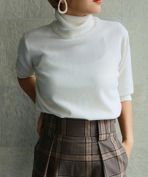 TODAYFUL(トゥデイフル)の「カシミヤハーフスリーブニット(ニット/セーター・レディース・ホワイト/モカ・FREE)」の1枚目の写真