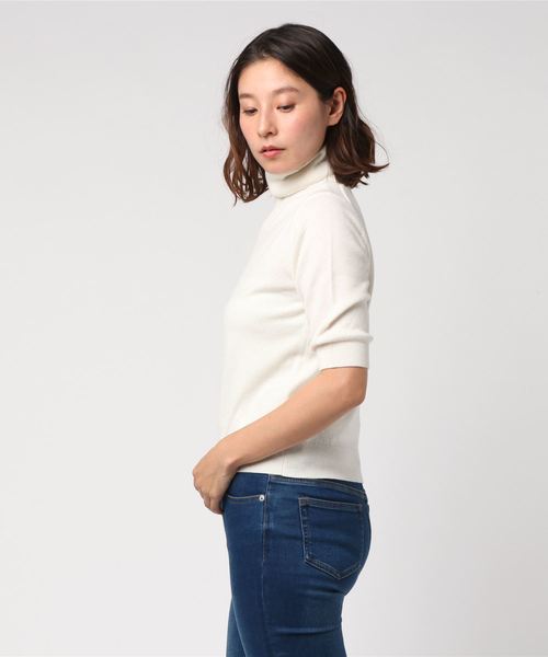 TODAYFUL(トゥデイフル)の「カシミヤハーフスリーブニット(ニット/セーター・レディース・ホワイト/モカ・FREE)」の3枚目の写真
