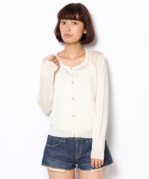 Chico（チコ）の「レースショルダーカーデ（カーディガン/ボレロ・レディース・ホワイト/ピンク/ブルー/ブラック・FREE）」の2枚目の写真