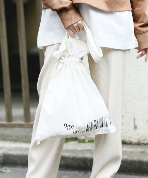 LOWRYS FARM（ローリーズファーム）の「キンチャクトート　830447（トートバッグ・レディース・ベージュ/オフホワイト/ブルー・FREE）」の2枚目の写真