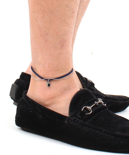 TopIsm（トップイズム）の「スウェード&チェーンプレートアンクレット（アンクレット・メンズ・ブラック/ネイビー/レッド/グリーン・F）」の6枚目の写真